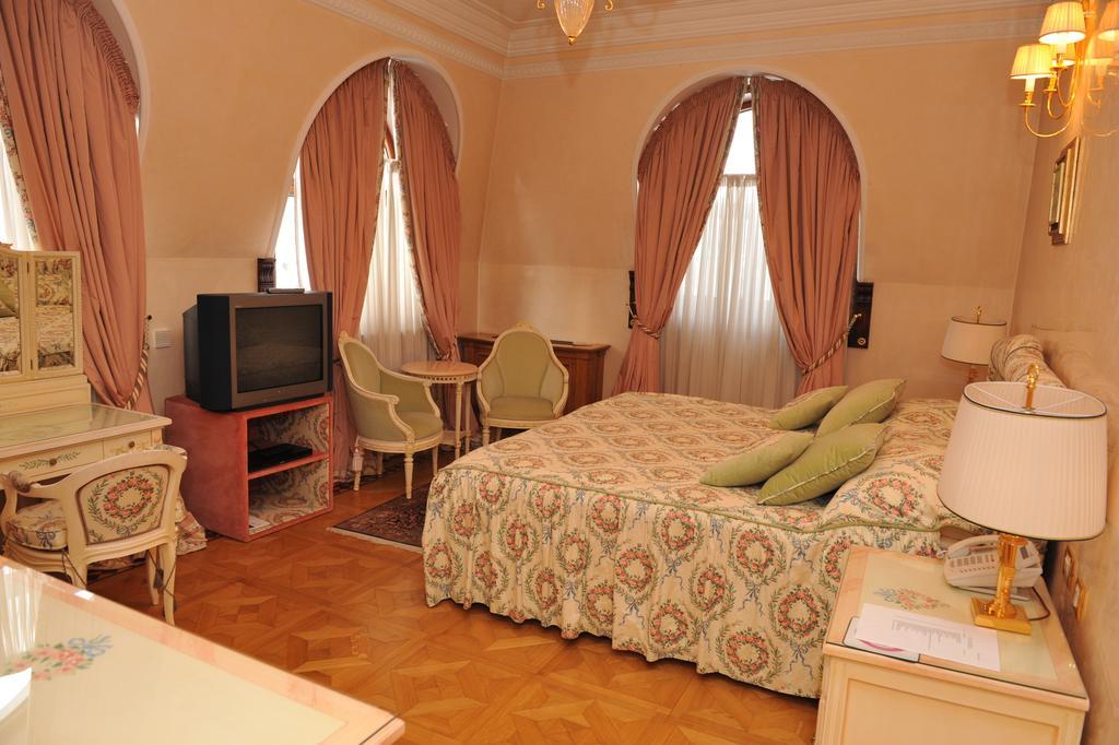 Villa Jelena Белград Стая снимка